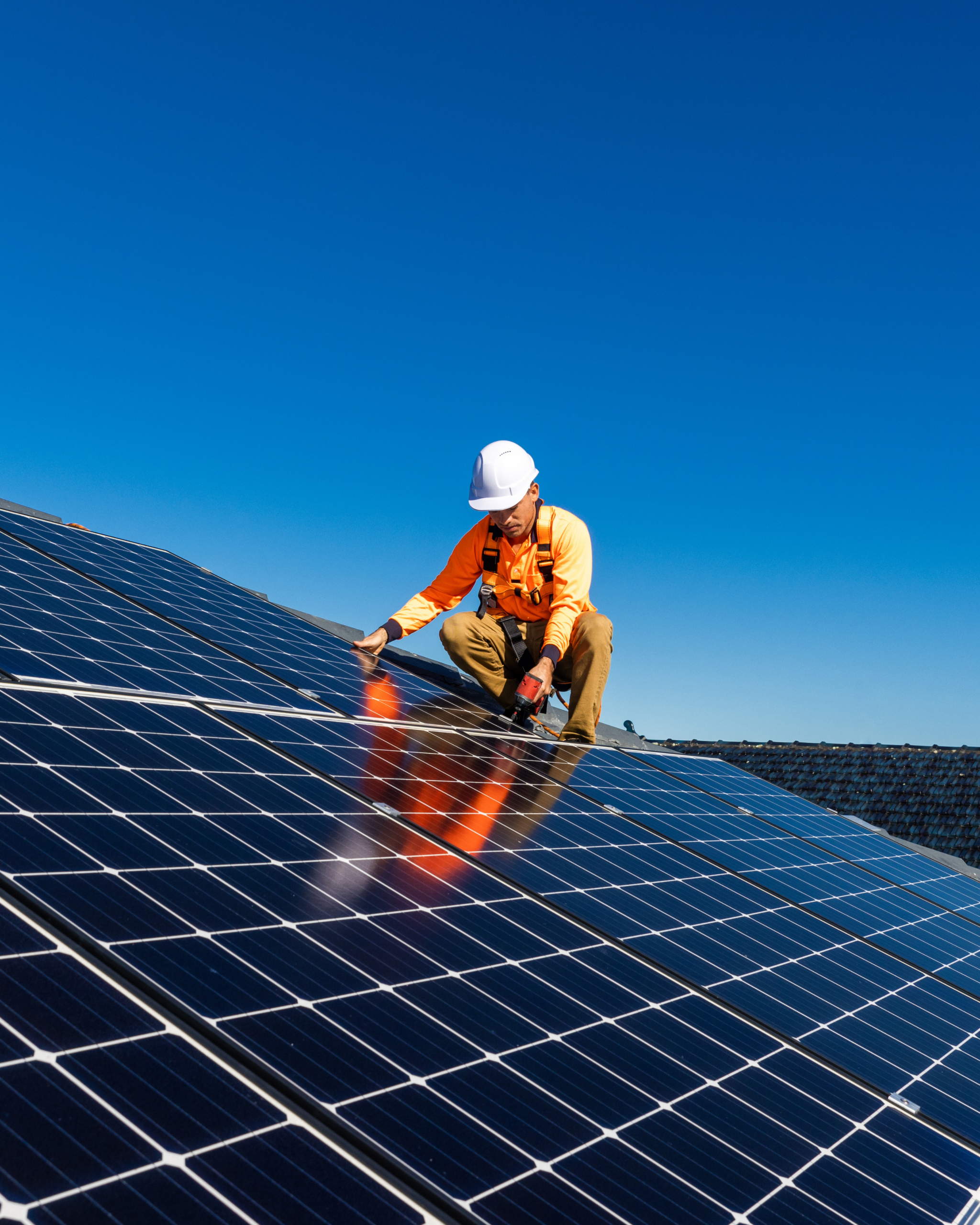 Commercial and industrial rooftop solar installation